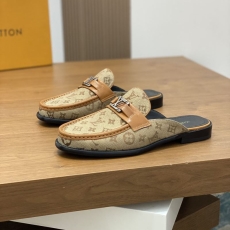 Louis Vuitton Slippers